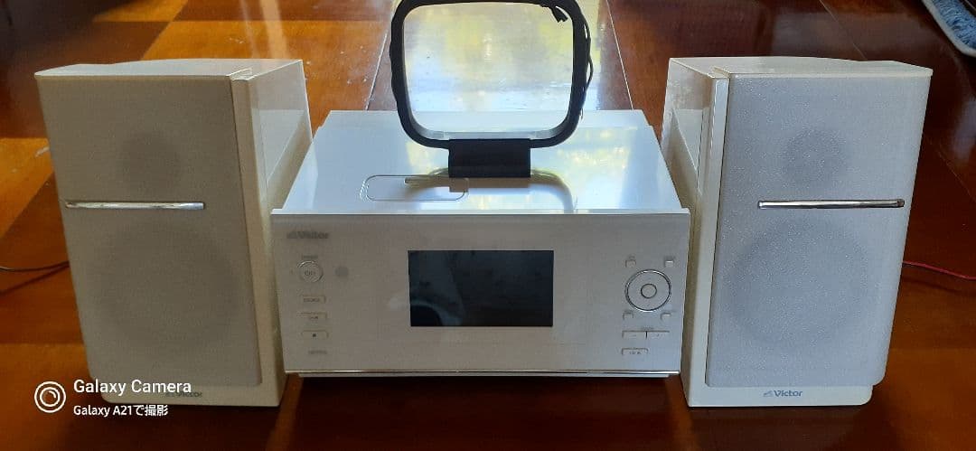 Victor コンパクトコンポーネントシステム　NX-TC40-W 動画や写真が本体のカラー液晶で楽しめるiPod/iPhone対応映像コンポ