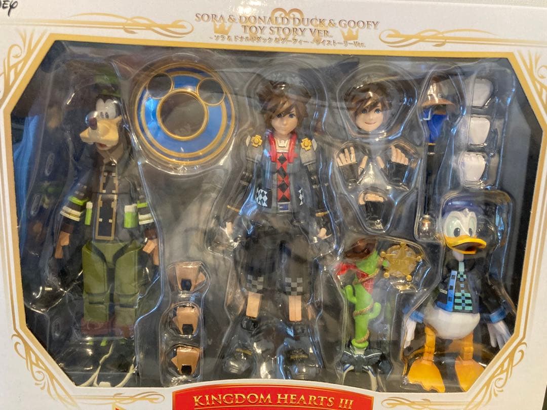 未開封✨キングダムハーツIII ブリングアーツ ソラドナルドグーフィー