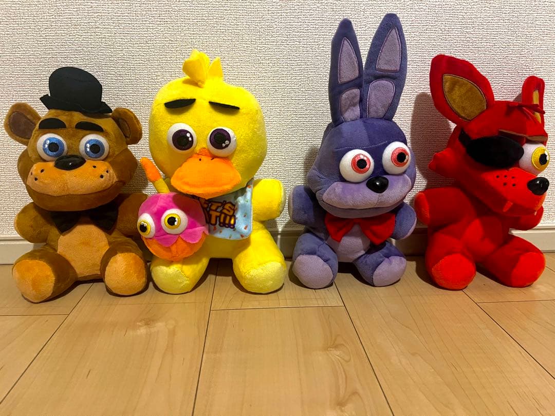 FNAF ファイブナイツアットフレディーズ ぬいぐるみ 4体セット - メルカリ