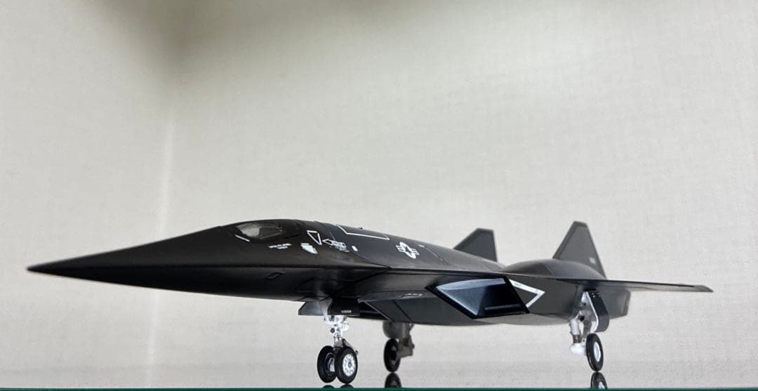 トップガン ダークスター 1/72