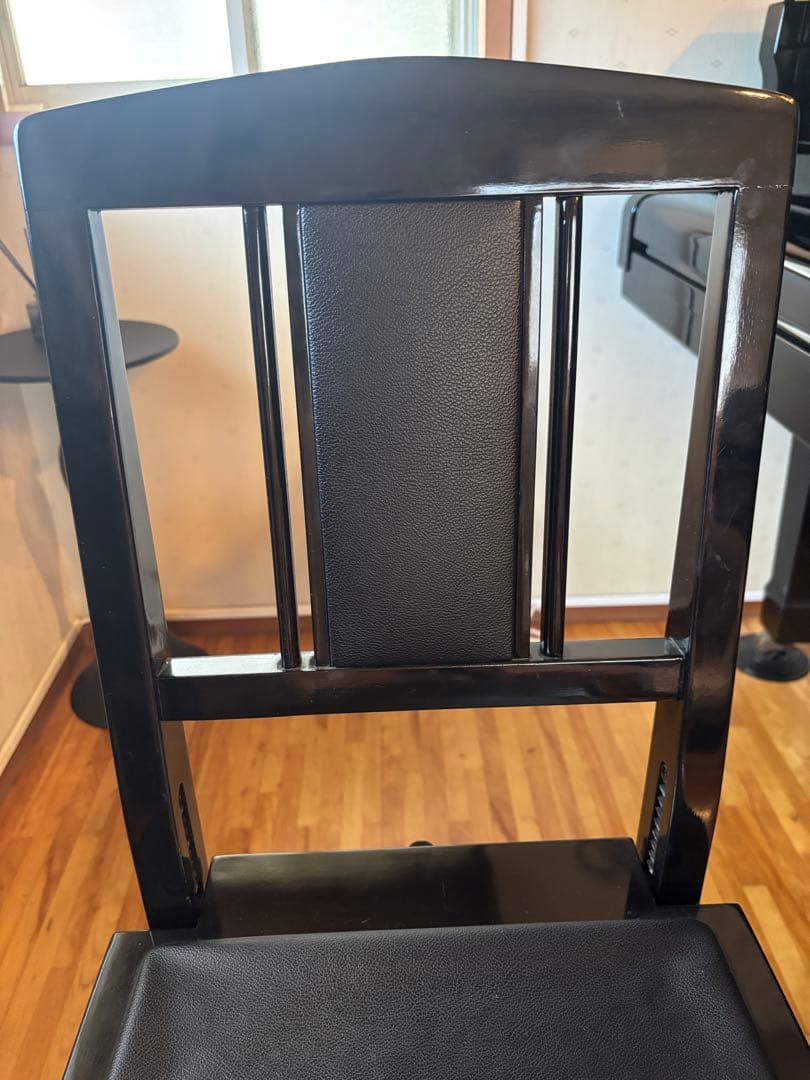 ピアノ椅子】KAWAI カワイ トムソン 椅子 背もたれ付き 高さ調整可能