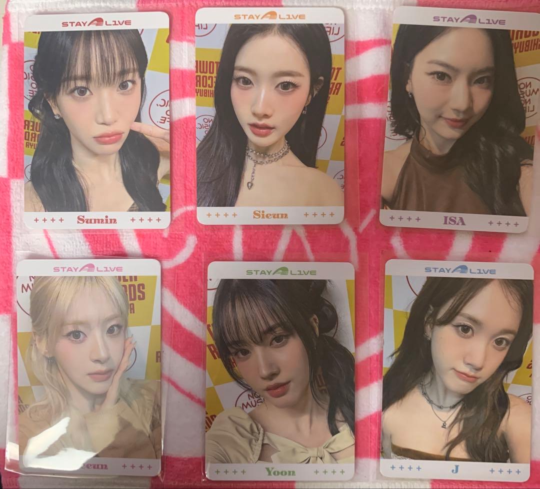 STAYC トレカ ラッキードロー コンプ12枚セット - メルカリ