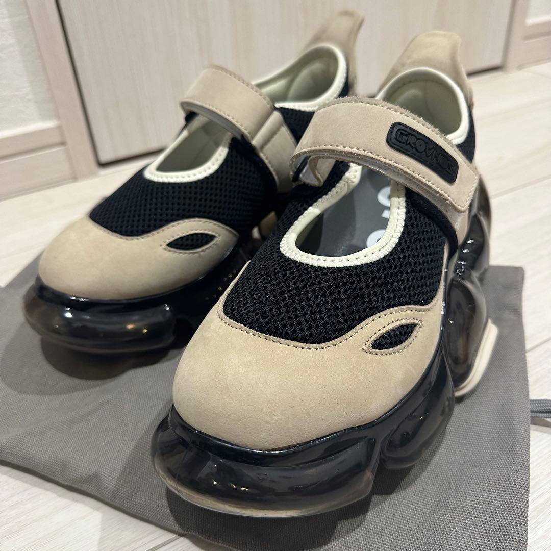 アン アン様◇ディオール◇ DIOR ロゴ / ゴールドカラー / ブローチの