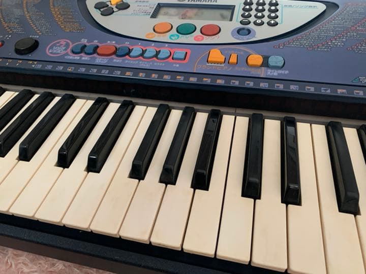 YAMAHA PSR-J20C光るキーボードピアノヤマハ/ソングレッスン - メルカリ