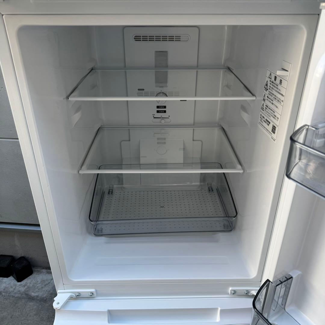 203⭐️2024年製美品☆シャープ 冷蔵庫 右、左開き 自動霜取り