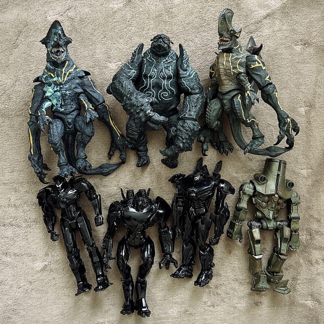 パシフィック リム　フィギュア 7体セット パシフィック・リム/ 7インチ アクションフィギュア ウルトラ