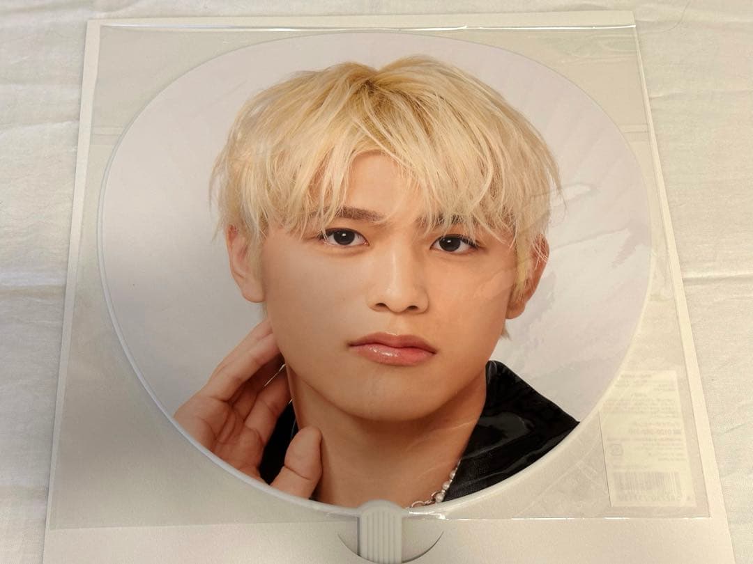 timelesz 篠塚大輝 ビッグうちわ FAM - メルカリ