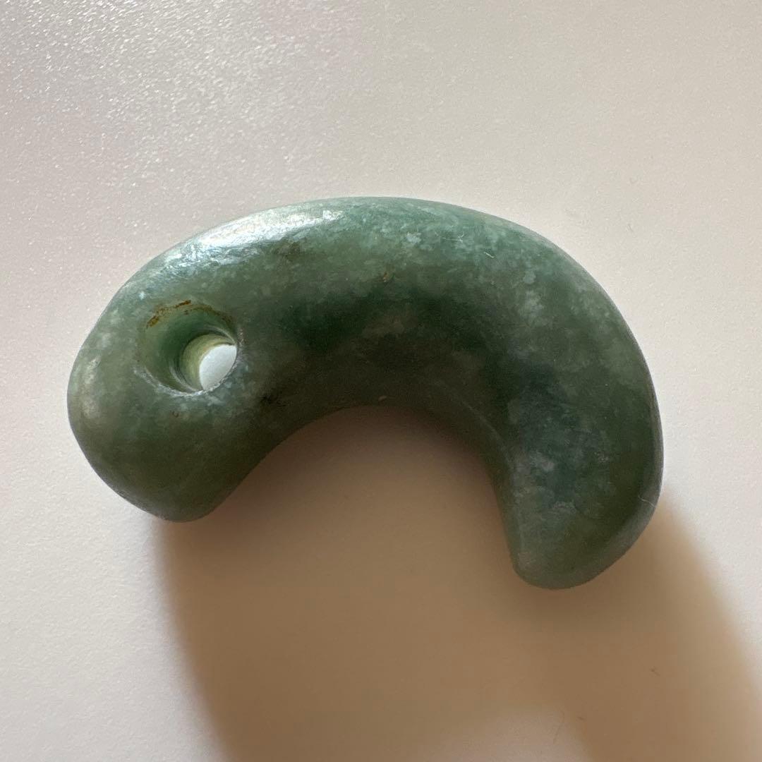 ヒスイ勾玉 ミャンマー翡翠 勾玉 獣型 】 ひすい ヒスイ Jade 限定品 稀少 レア
