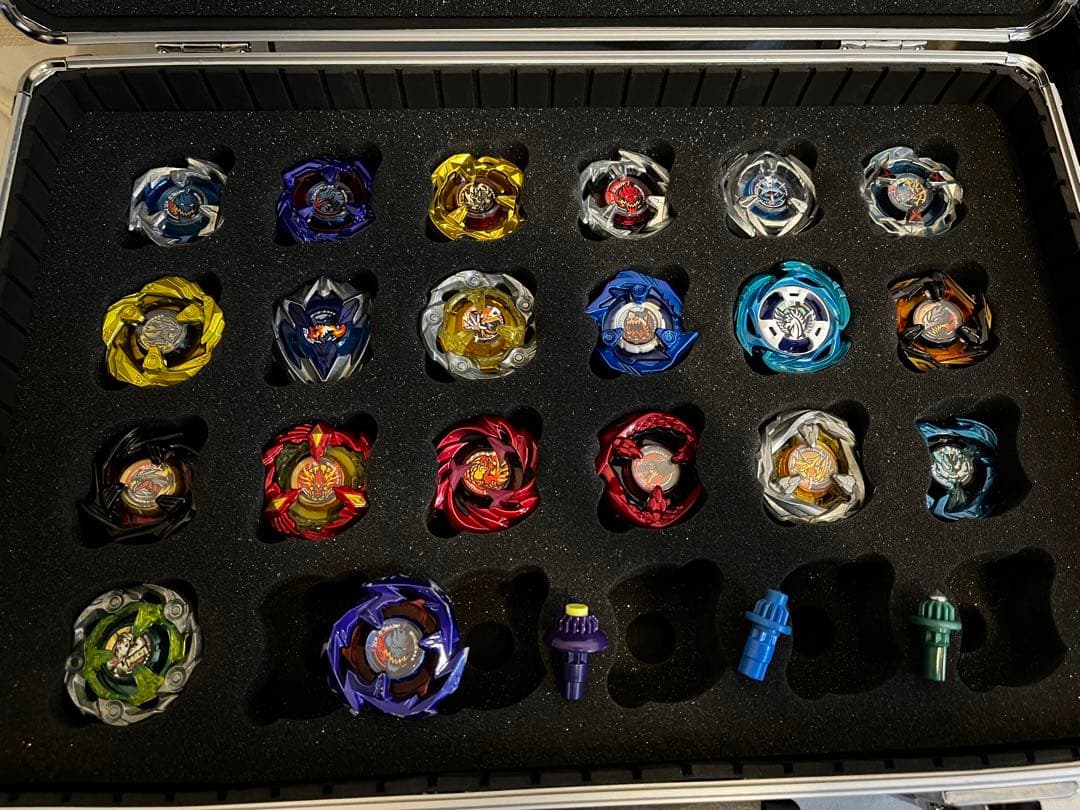 T*T様 【バラ売り不可】ベイブレードX 引退セット - メルカリ