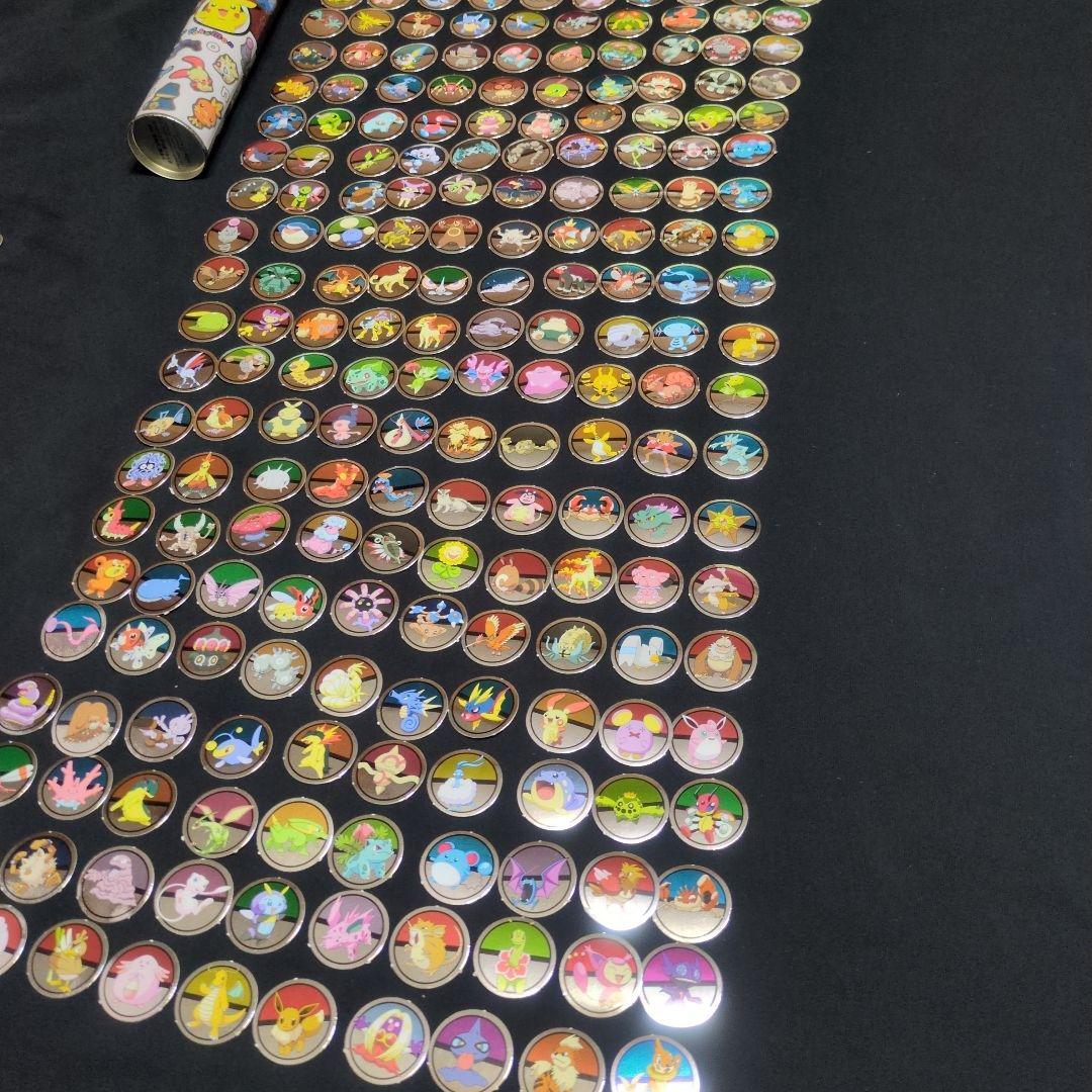 ポケモン ぎんピカ メダル 小学館 幼稚園 付録 収納缶付き249枚【希少