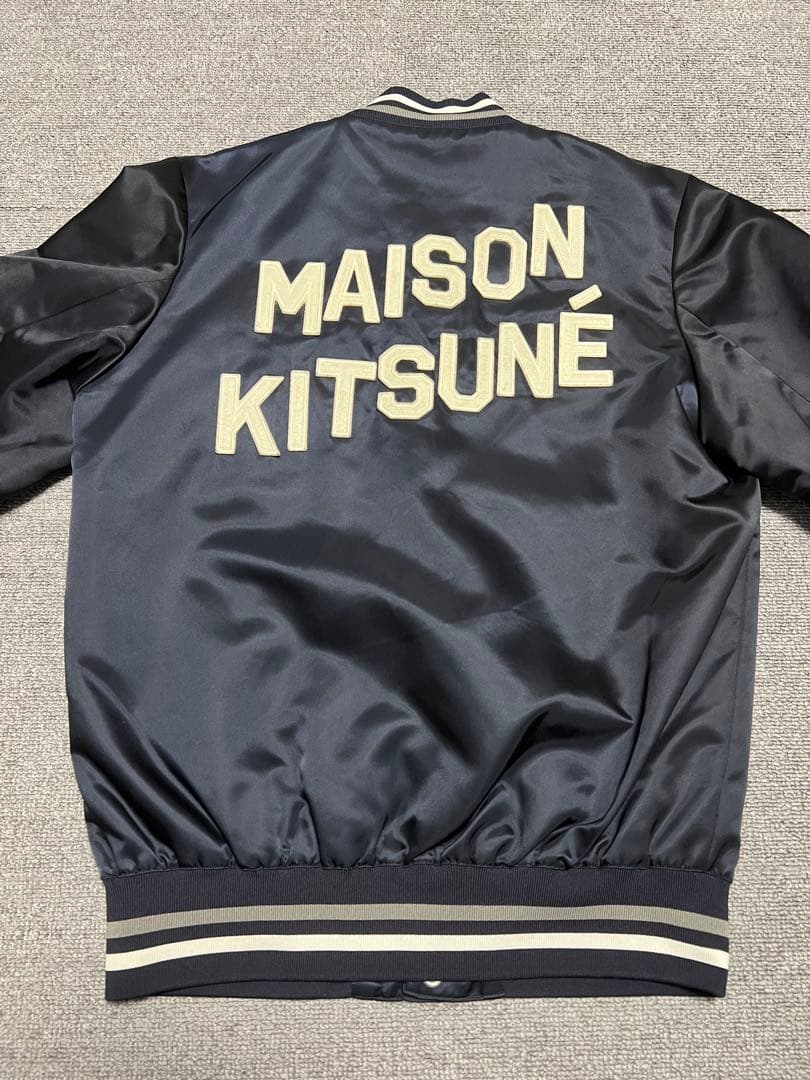 MAISON KITSUNE メゾンキツネ スタジャン テディ - メルカリ