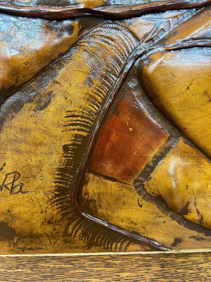 ヴィンテージ 革のレリーフアート M.Ohara サイン入り 壁掛けアート