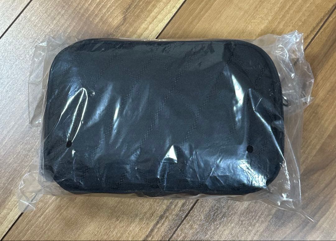 soleile《ボディバッグ》★ブラック★撥水バッグ★新品未使用★