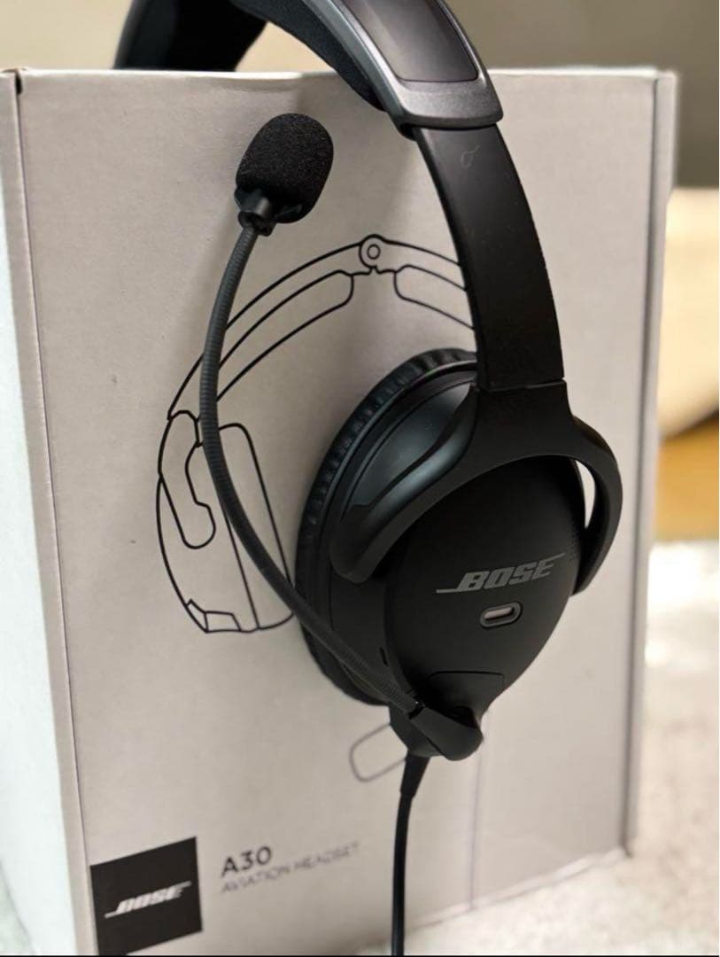 BOSE A30 ヘッドセット　デュアルプラグ Bose A30 Aviation Headset | Dual Bluetooth | All-Day Comfort