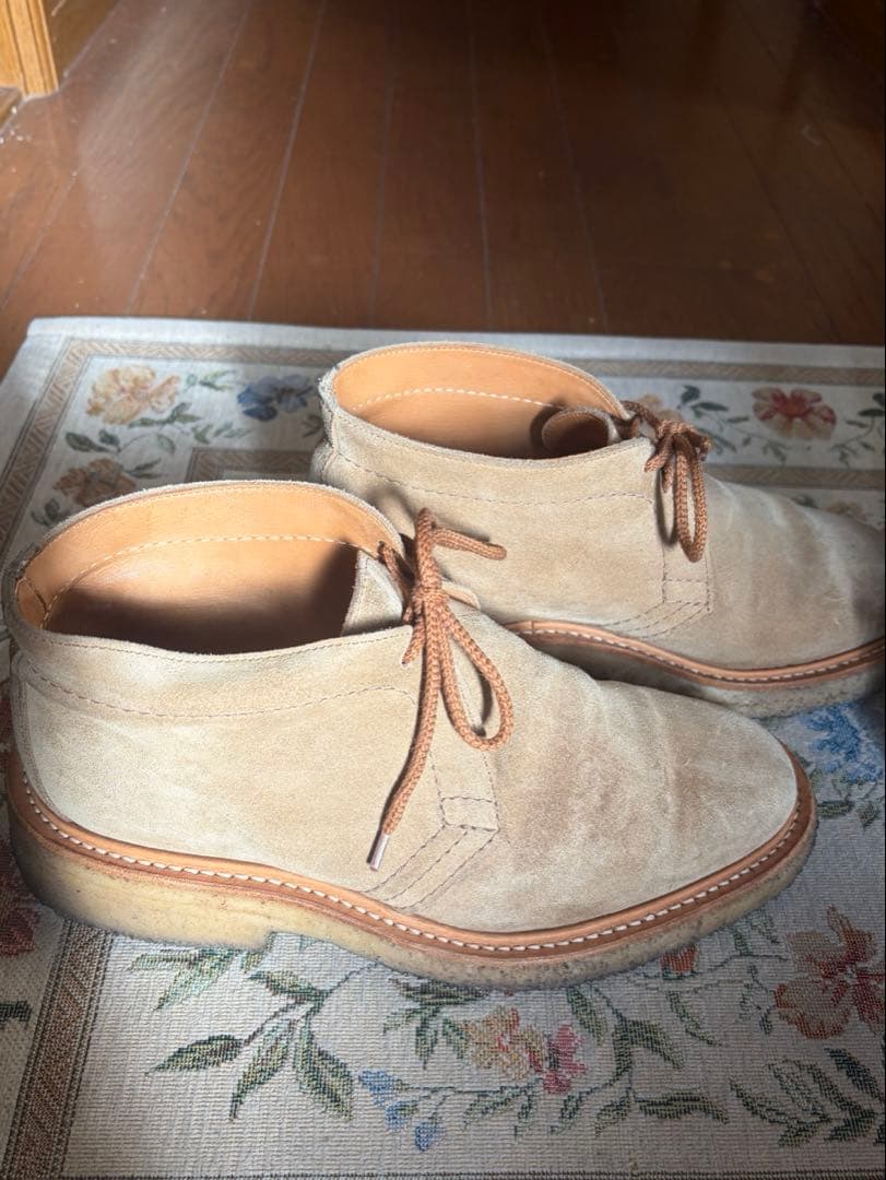 Tricker's SAND SUEDE デザートブーツ / ボーイズマーケット - メルカリ