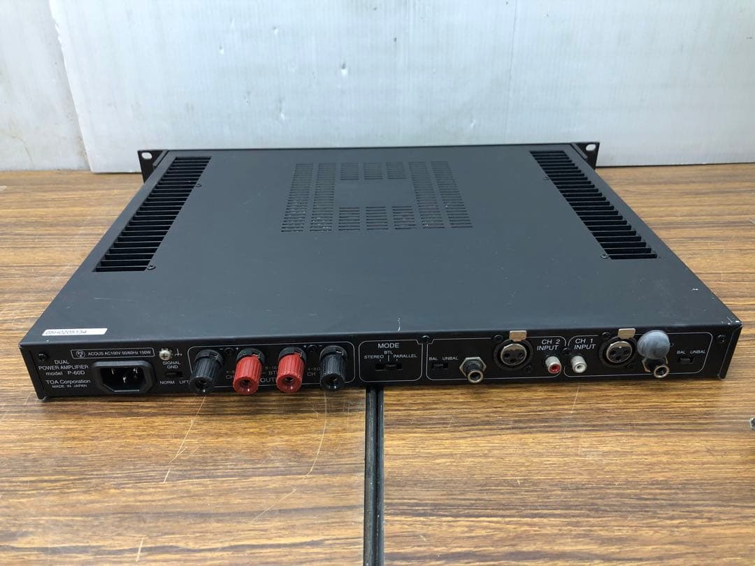 TOA デュアルパワーアンプ P-60D 電源ケーブル付き TOA [オーディオ