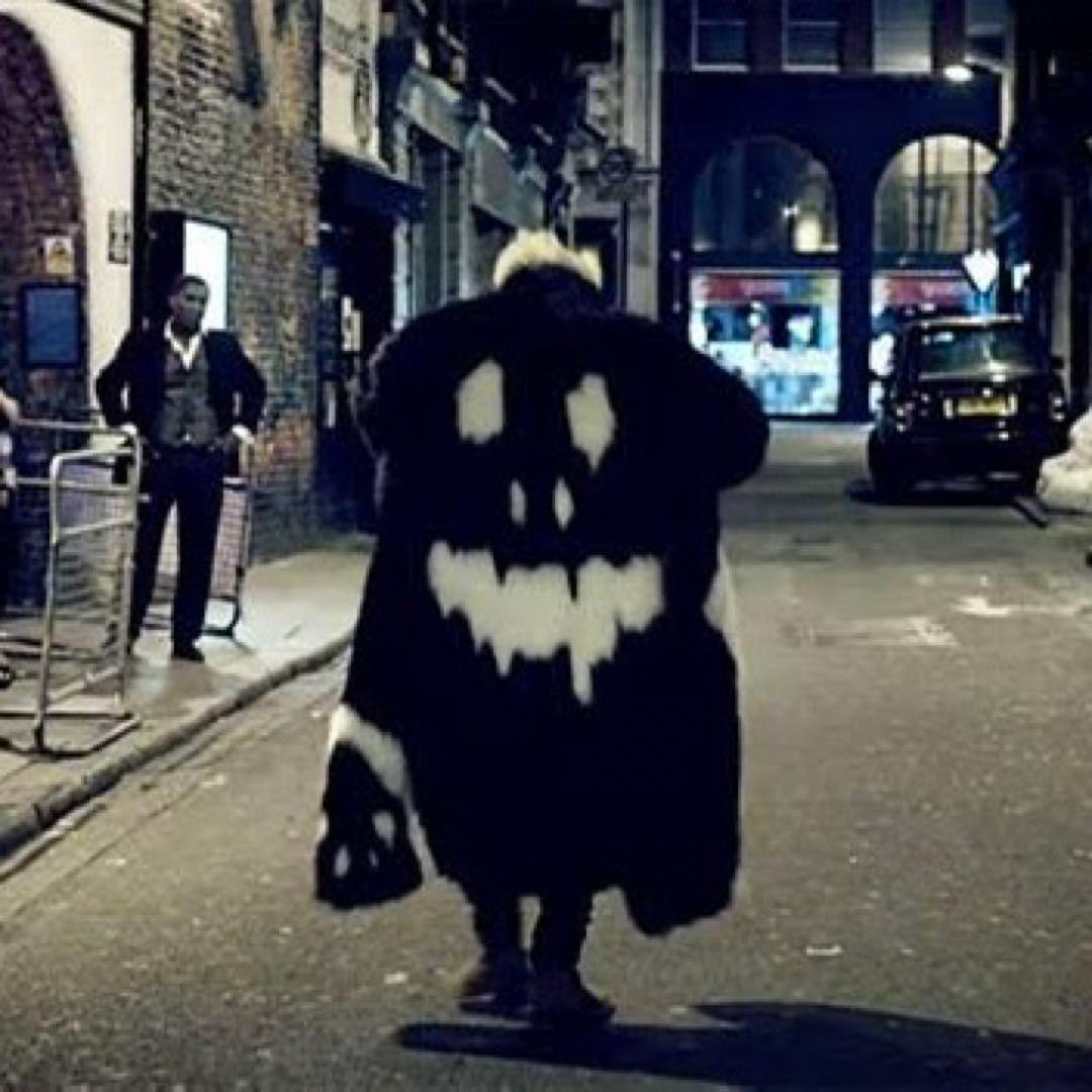 G-DRAGON ピタカゲ ファーコート - メルカリ