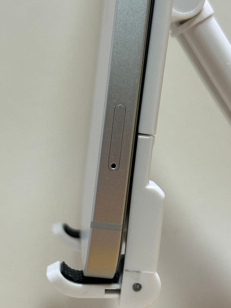 Apple iPhone16e 256gb ホワイト 1週間使用 iPhone 【使用9か月】Apple