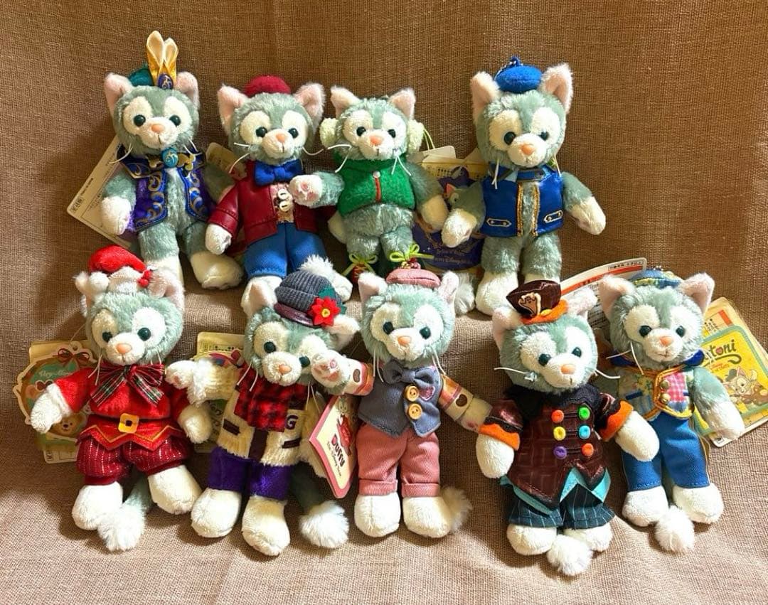 (未使用タグ付き)ディズニーぬいぐるみバッジ　ジェラトーニ　おまとめ９点 楽天市場】ジェラトーニ ぬいぐるみバッジ ぬいバ ダッフィー