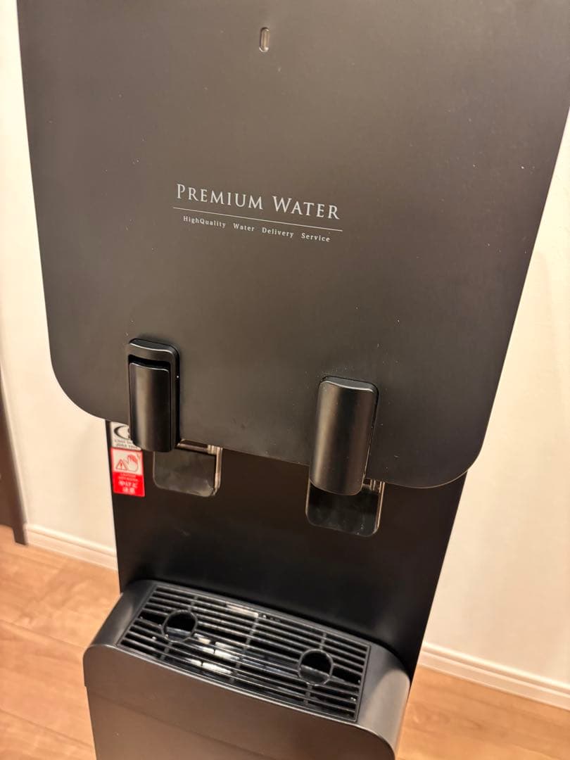 PREMIUM WATER ブラック ウォーターサーバー （famfit) アウ