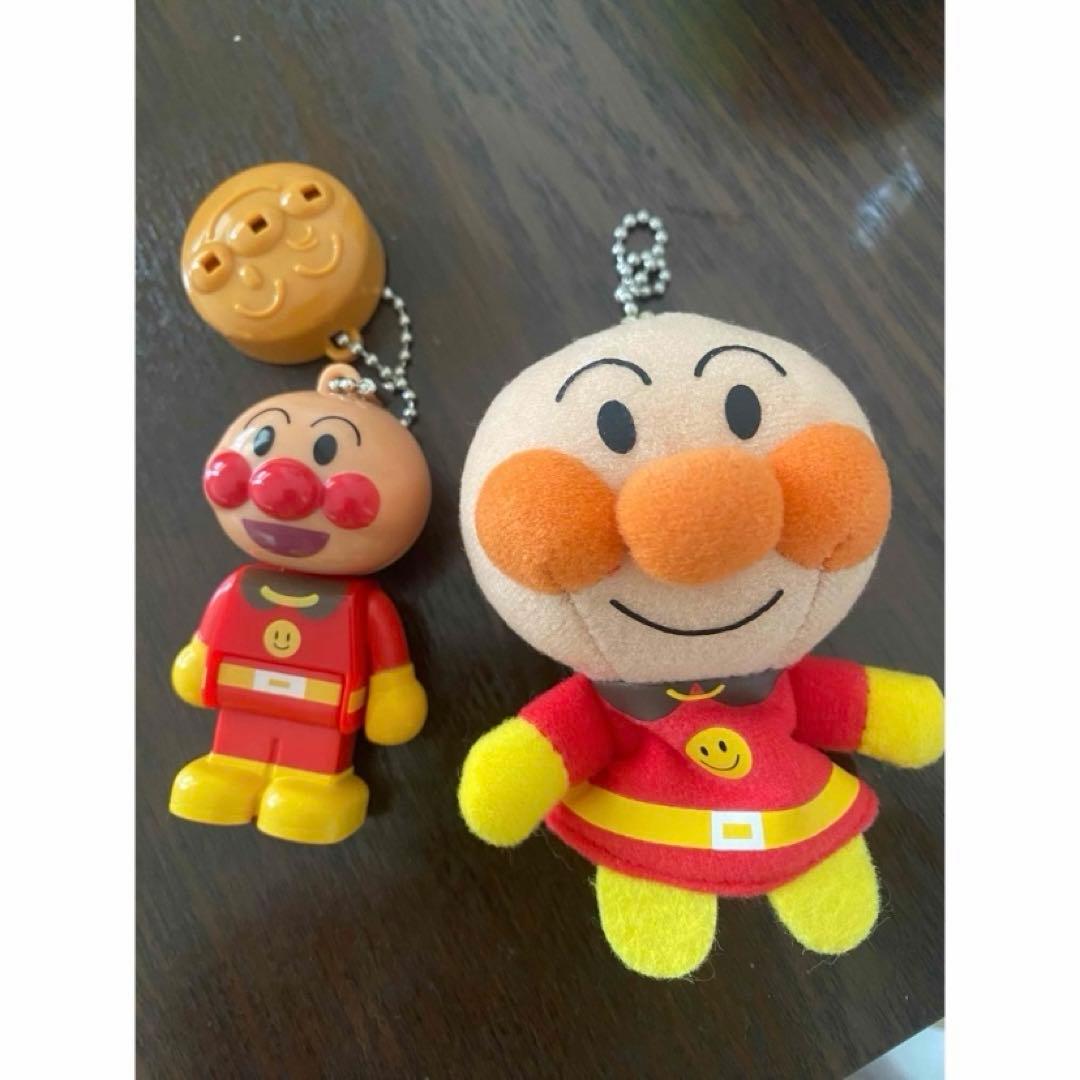 アンパンマン ぬいぐるみ キーホルダー 新しい顔 2つセット - メルカリ
