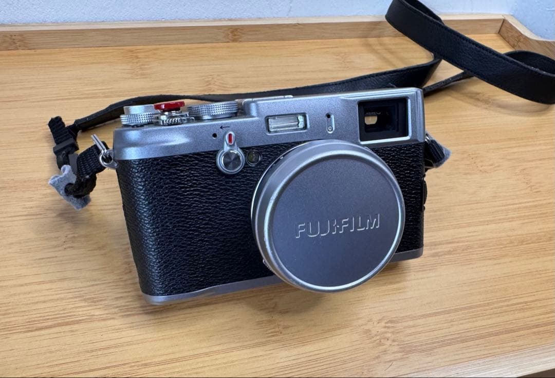 やさいのようせい様 専用】Fujifilm FinePix X100