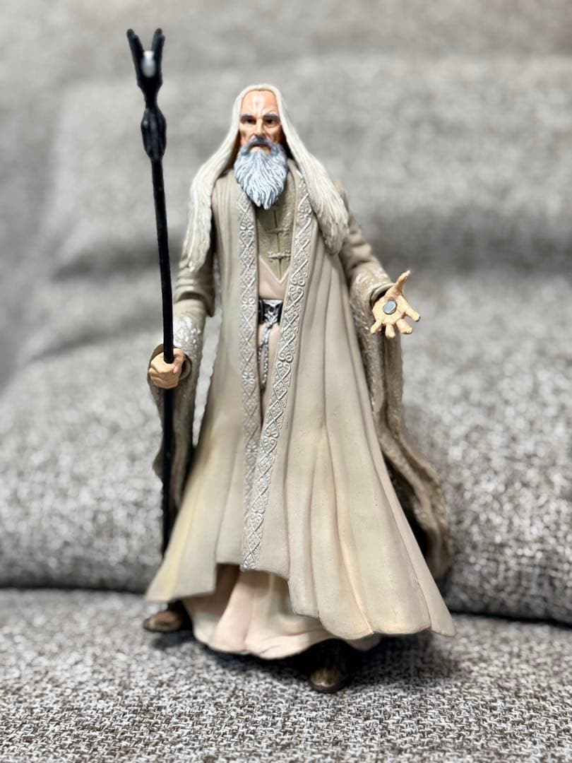 ロードオブザリング 白のサルマン 6インチ フィギュア 杖付き 箱なし