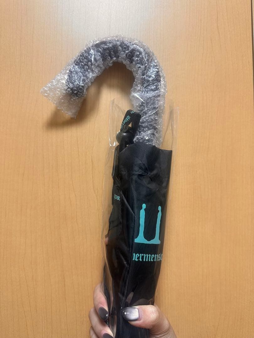 新品G-DRAGON Ubermensch OSAKA 展示会限定傘 GD - メルカリ