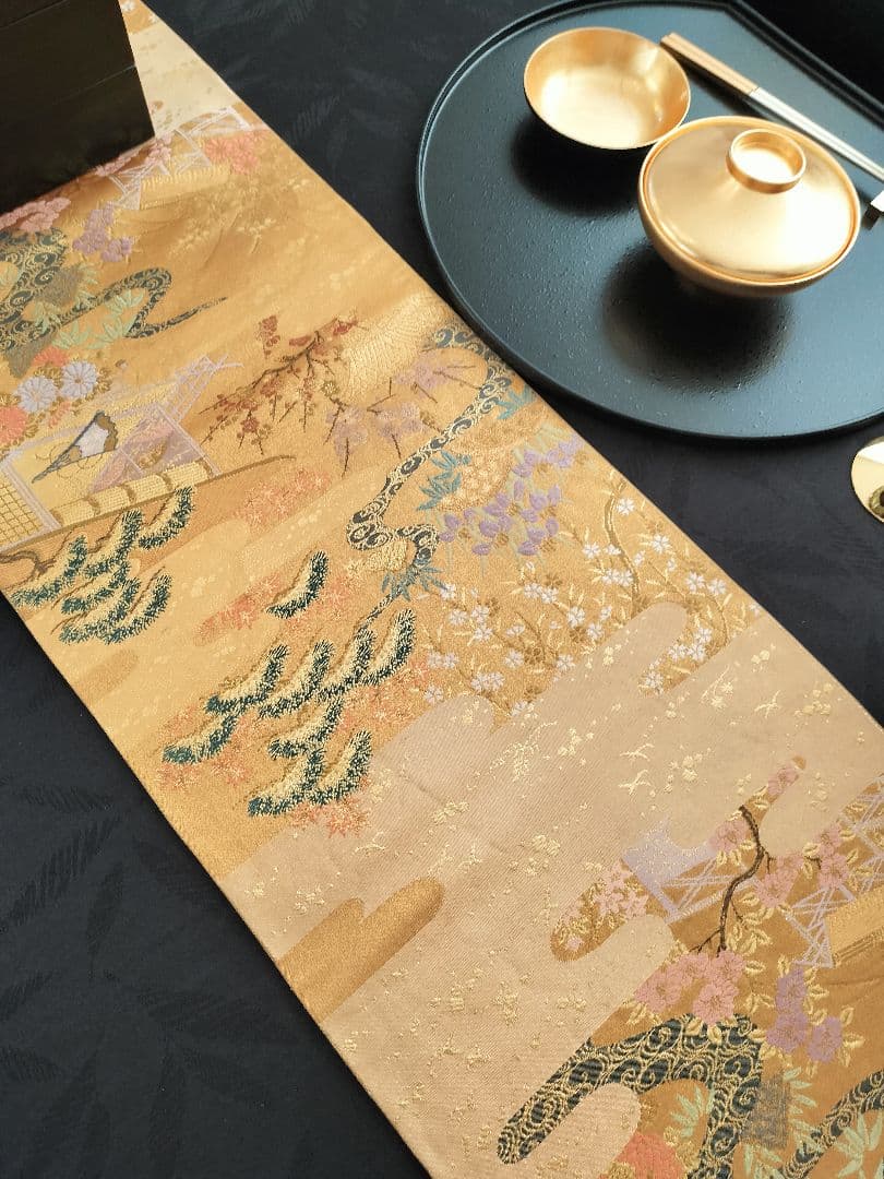 A846☆逸品‼️豪華刺繍‼️正絹テーブルランナー2m10cm