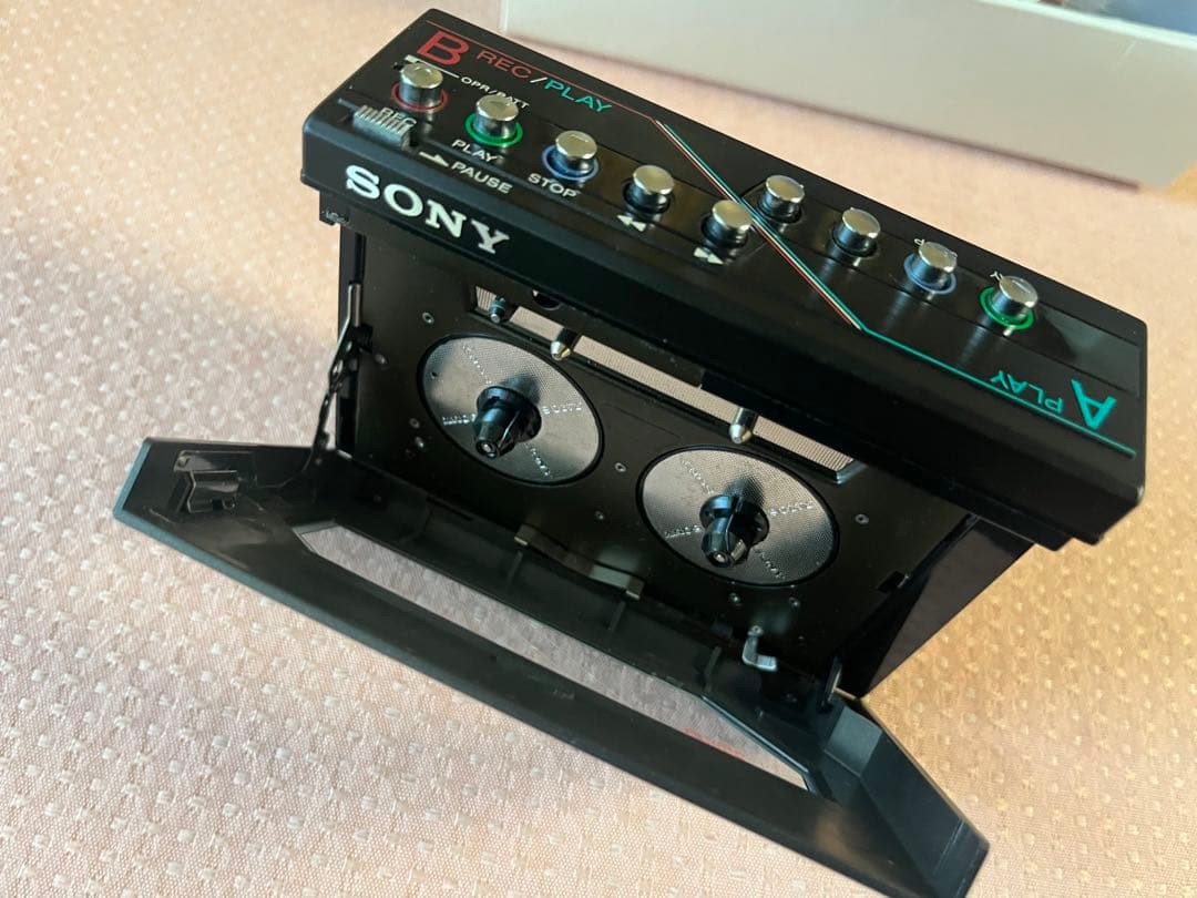 希少品 SONYのダブルカセットウォークマン「WM-W800」 - メルカリ