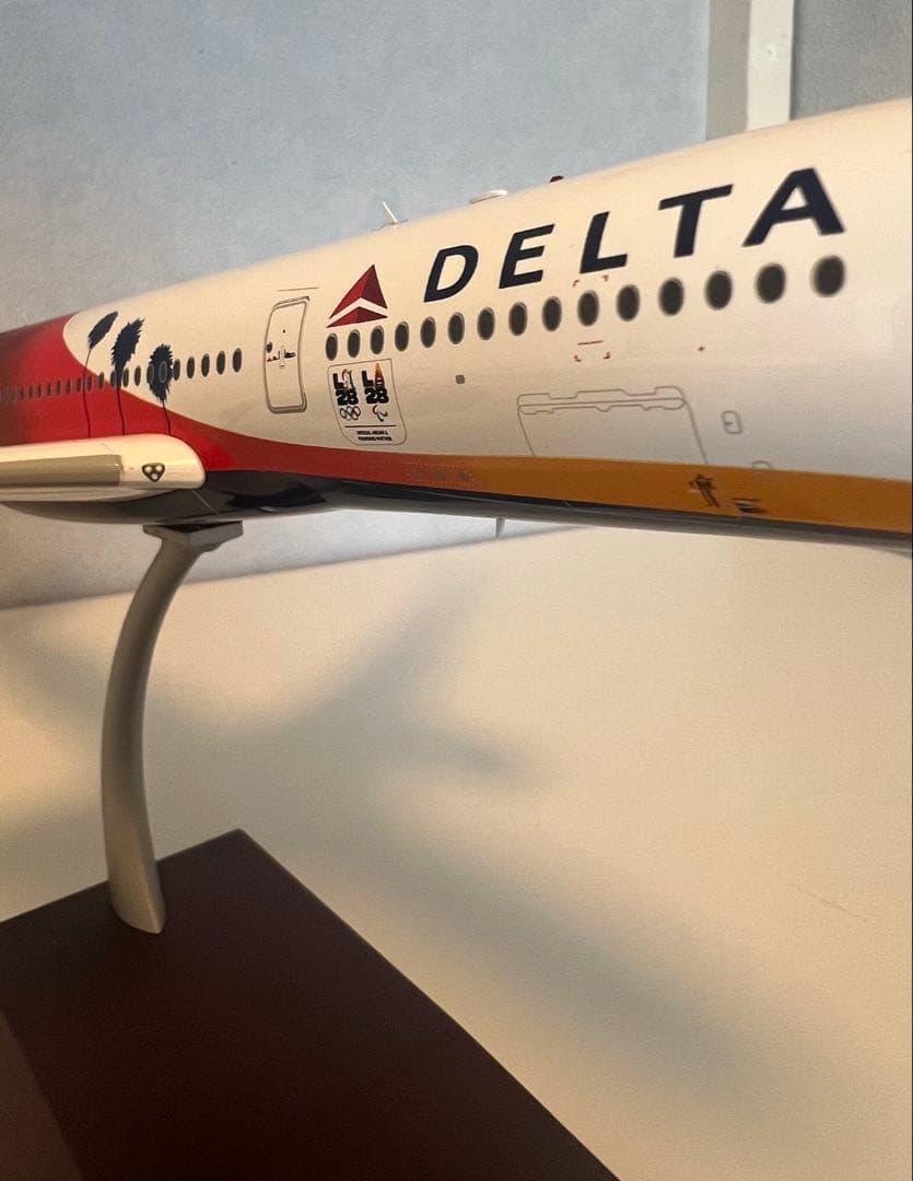 あゆ様専用 Gemini jets 1/200 デルタ航空LA28記念モデル - メルカリ