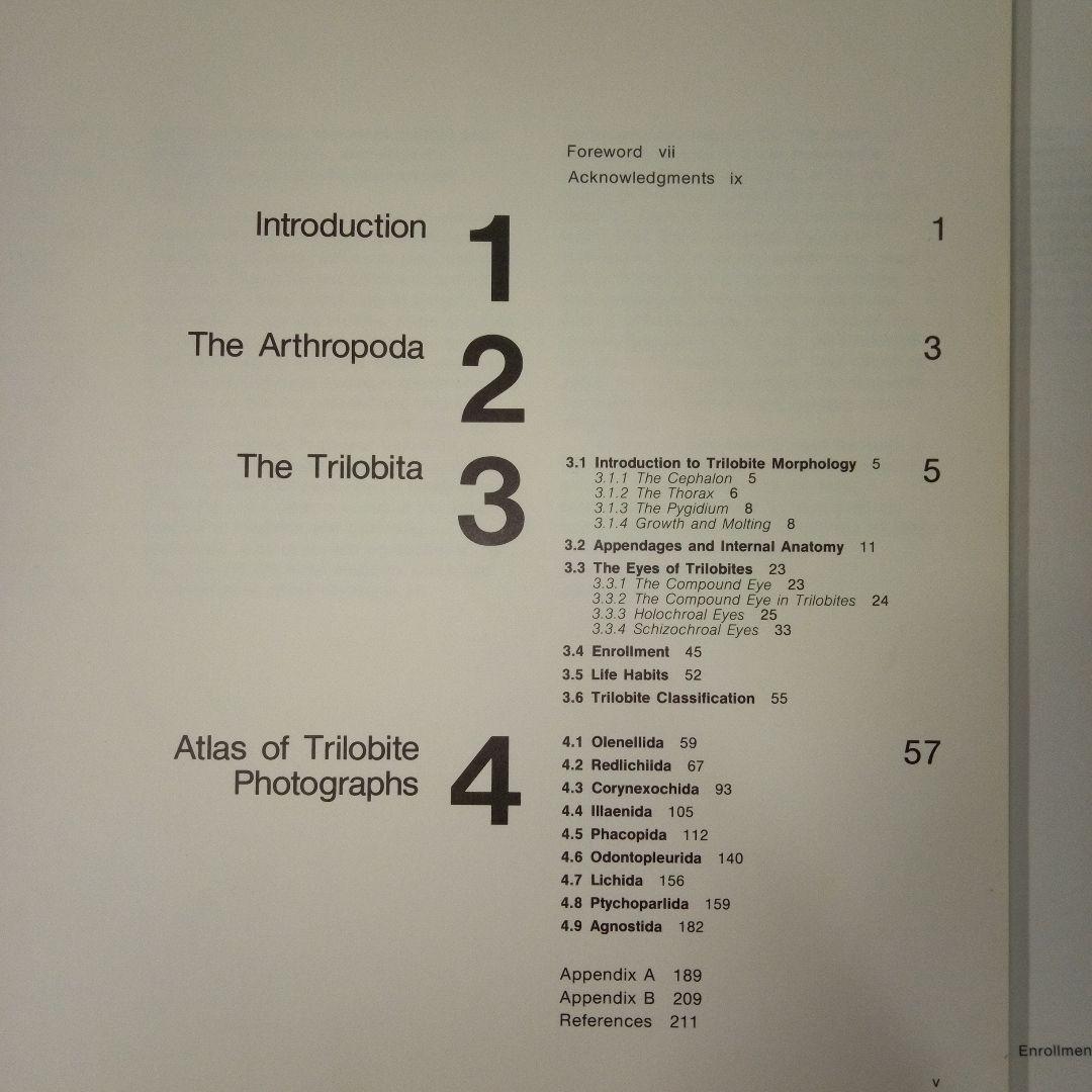 Trilobites A Photographic Atlas 三葉虫 化石 本 - メルカリ