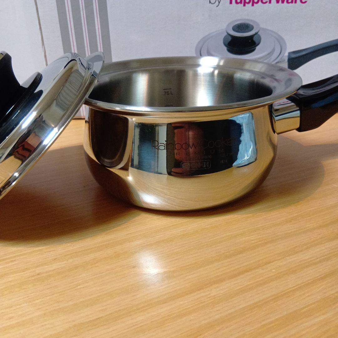 ☆新品未使用☆タッパーウェア レインボークッカー プレミアム 13cm