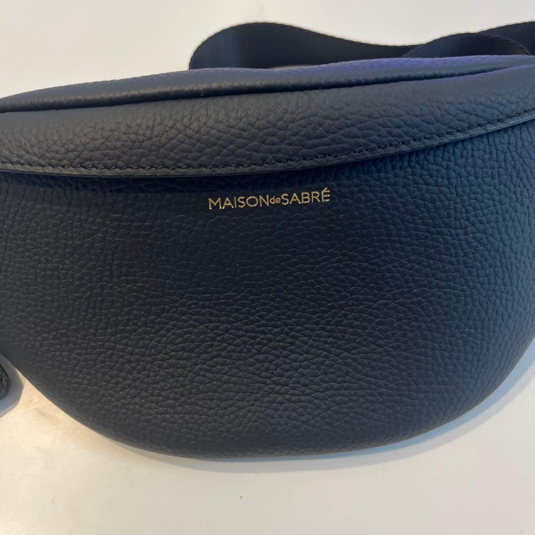ほぼ新品] MAISON de SABRÉ レザー スリングバッグ