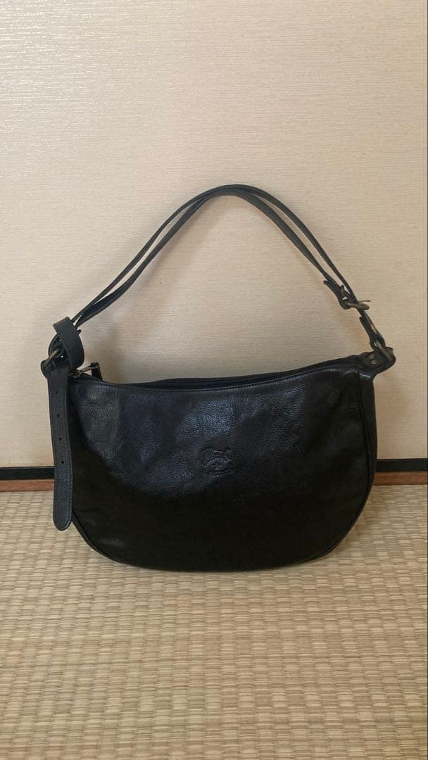 IL BISONTE ショルダーバッグ IL BISONTE（イルビゾンテ） ショルダーバッグ バッグ IL BISONTE