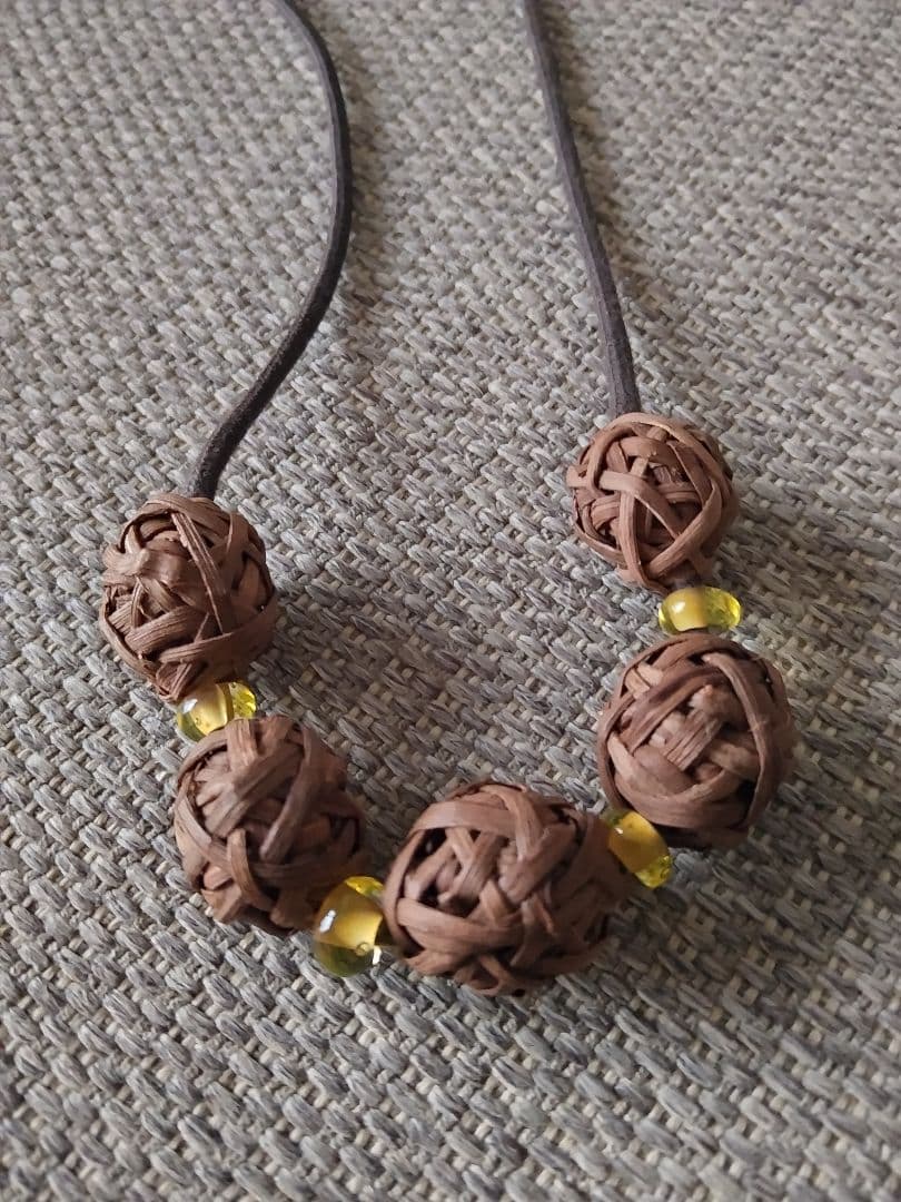 山葡萄のペンダント - メルカリ