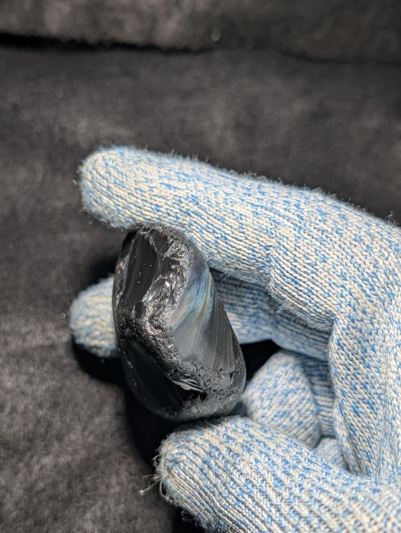 原石】十勝石玲瓏 北海道産レインボーオブシディアン 十勝石 玲瓏石