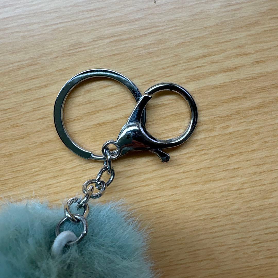 最安値、まとめ購入でさらにお得！】 ふわふわ鳥キーホルダー2色セット