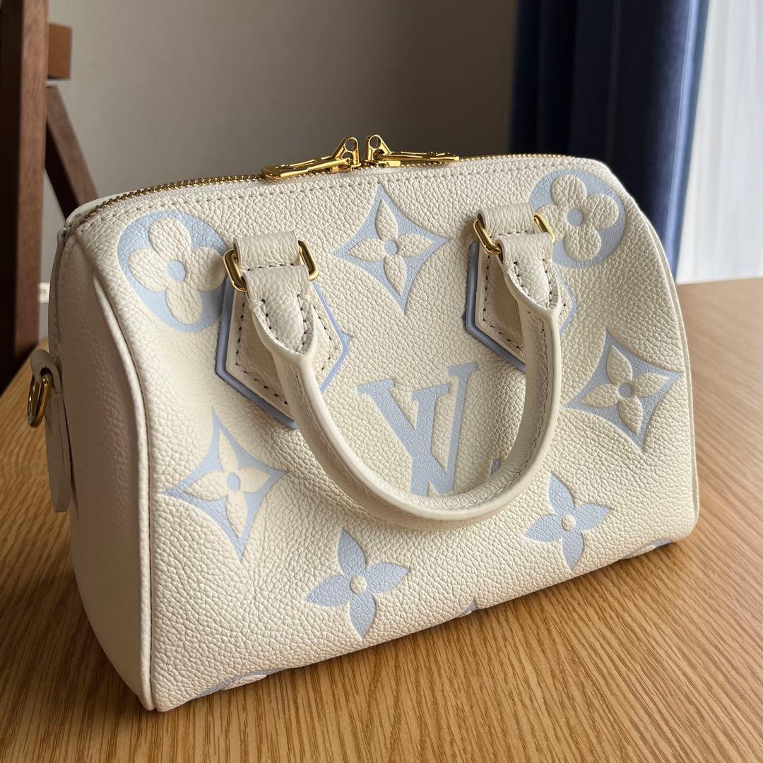 ルイヴィトン スピーディ バンドリエール 20 ラテホワイト