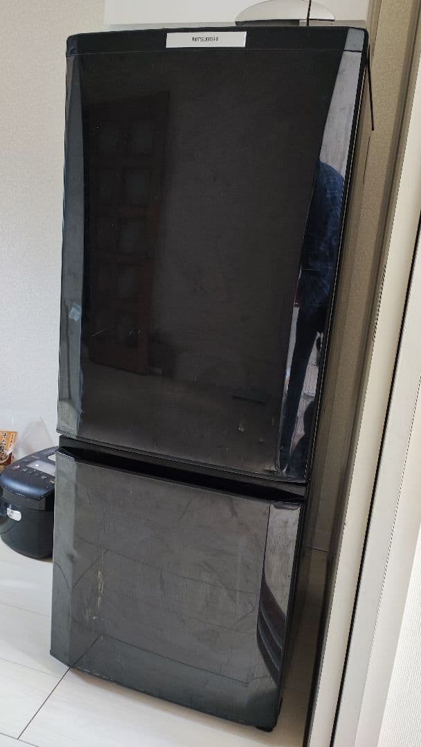 シ*ン様 三菱 冷蔵庫 2段棚付き 1-2人暮らし用 146L 三菱（MITSUBISHI） 冷蔵庫 一人暮らし 146L 右開き MR-P15K-H マット