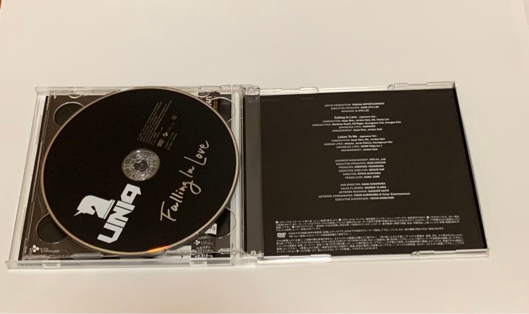 UNIQ】Falling In Love 日本版 ※特典カード付 ソンジュ