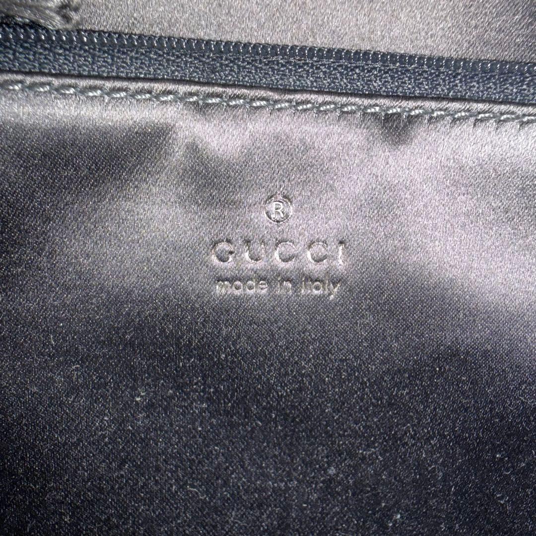 Gucci Tom Ford Crushed Velvet Bucket Bag - メルカリ