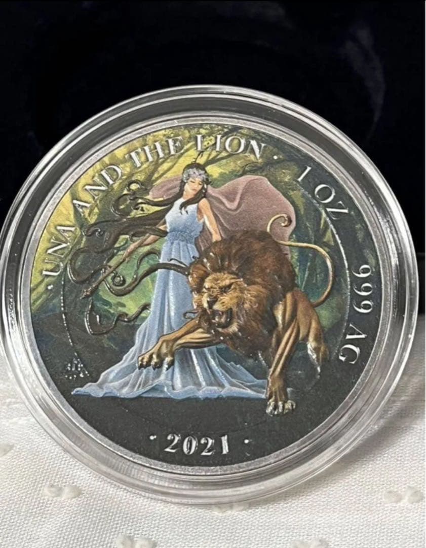 2021 セントヘレナ ウナとライオン カラー ミスティック フォレスト