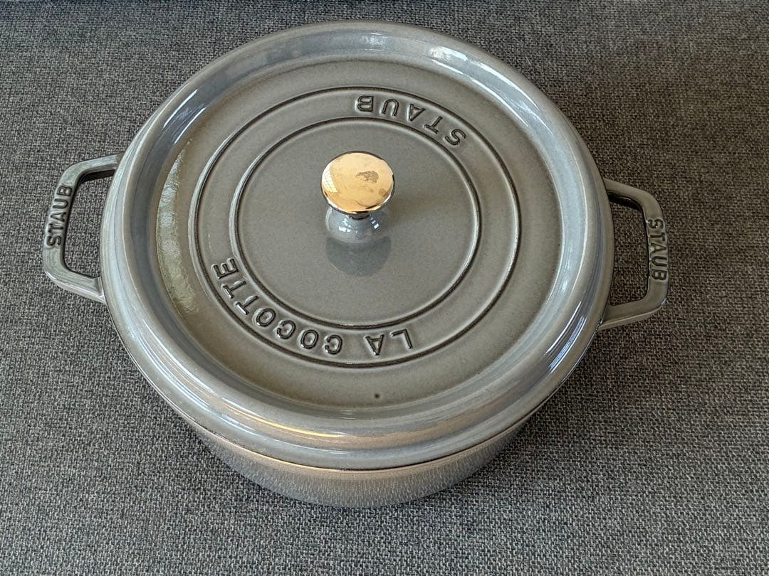 STAUB 両手鍋 グレー 約26cm - メルカリ
