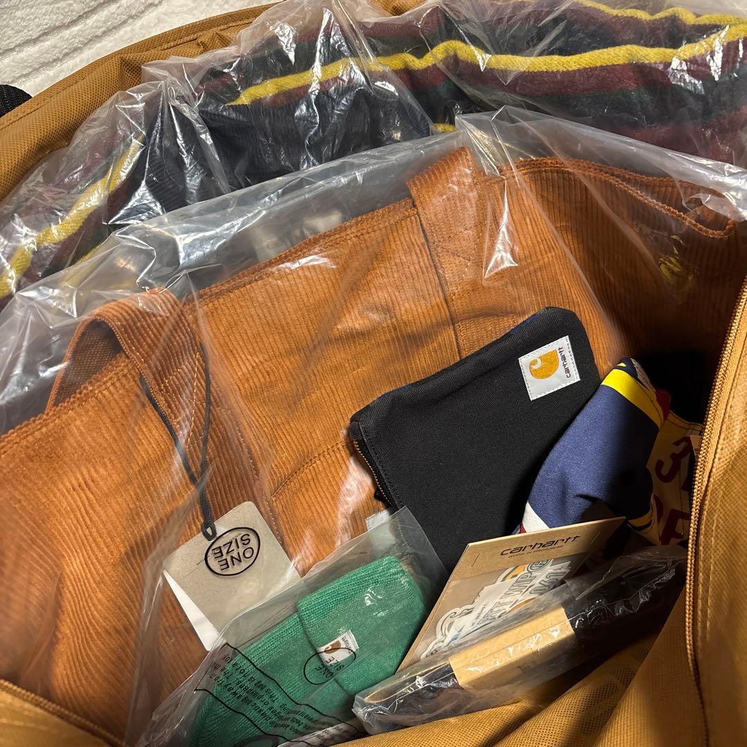 Carhartt福袋2026 XLサイズ - メルカリ