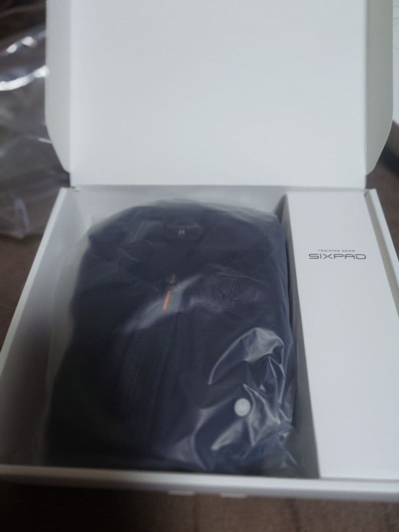 や*ん様 SIXPAD パワースーツ 月額9,800円レンタルプラン：MTG シックスパッド パワースーツ トップ