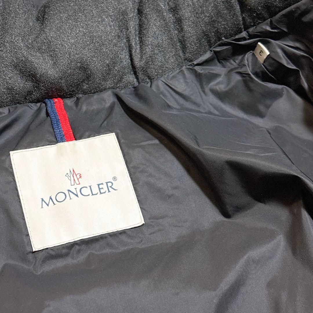 ほぼ未使用✨ モンクレール モンジュネーブル ダウンジャケット グレー