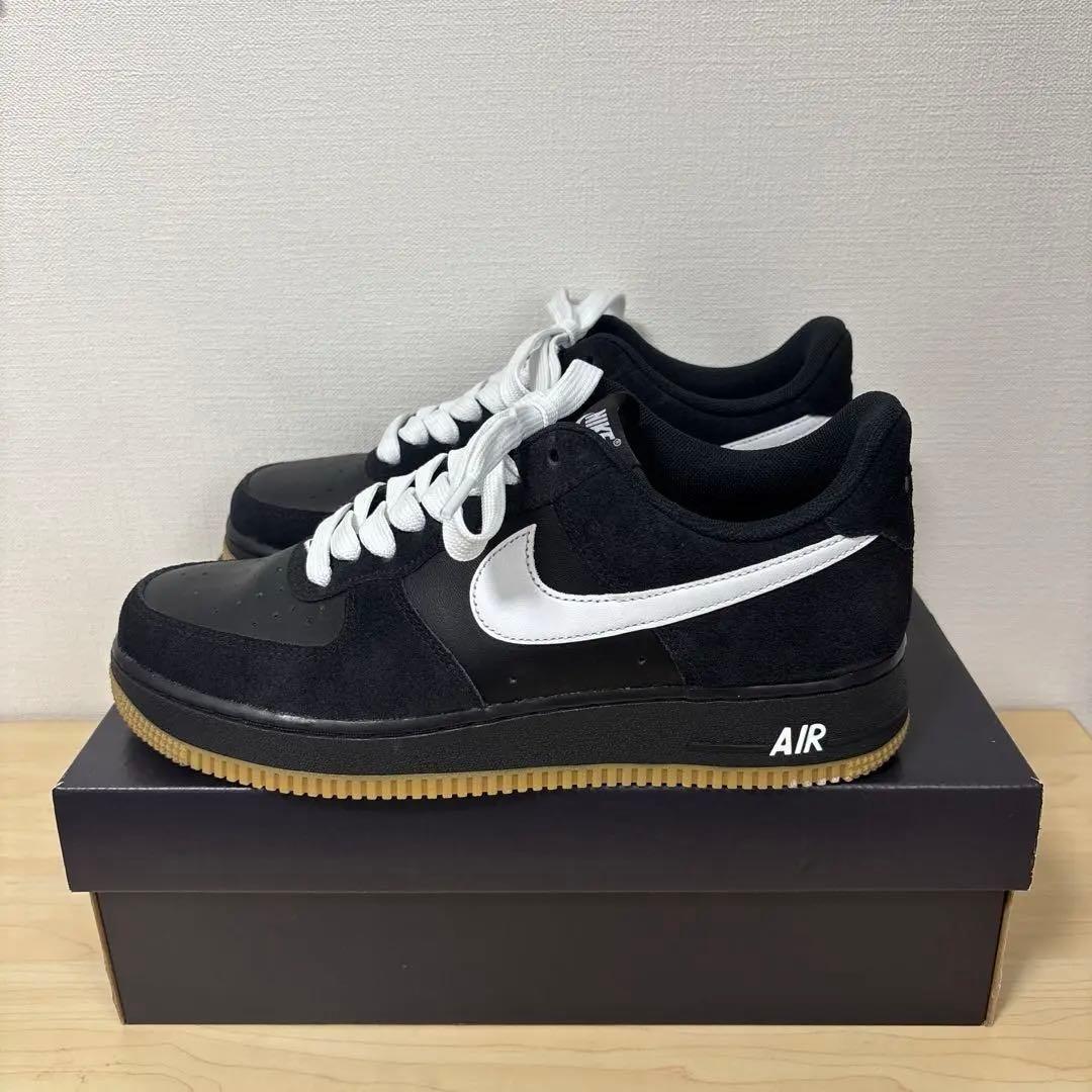 NIKE エアフォース1 '07 LV8 黒 26.5cm