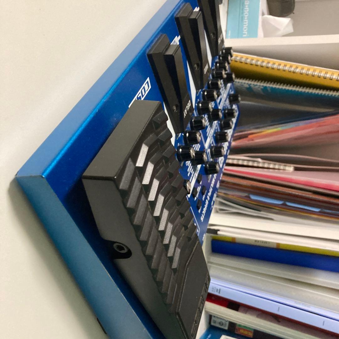 King Gnuの常田も使用】BOSS ME-50 ギターマルチエフェクター - メルカリ