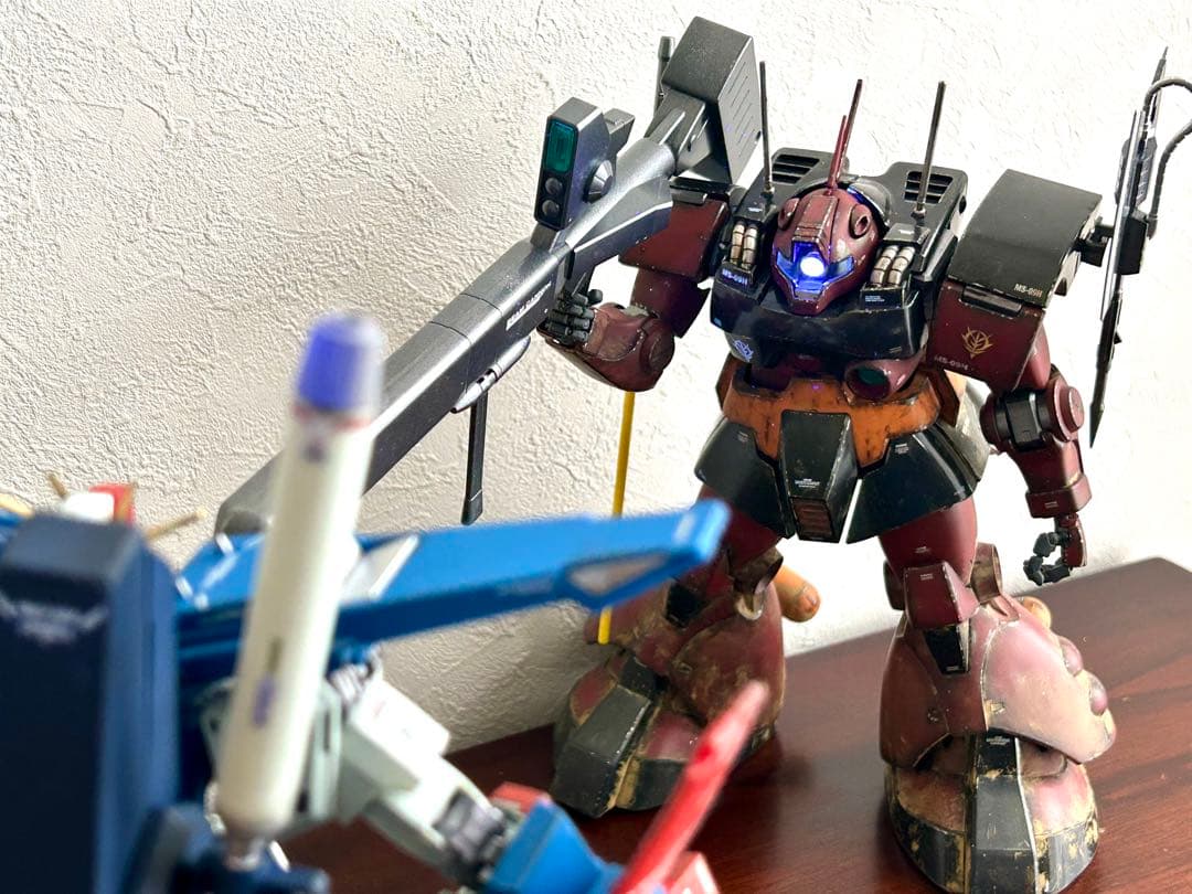 ガンプラ 【塗装済み完成品】MG 1/100 ドワッジ改 デザート・ロンメル